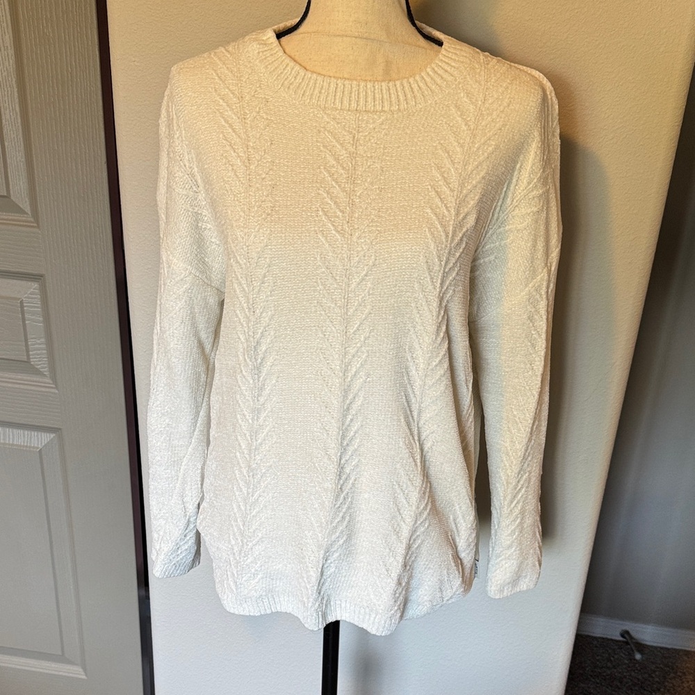 Orvis Ivory Textured Crew Neck Sweater